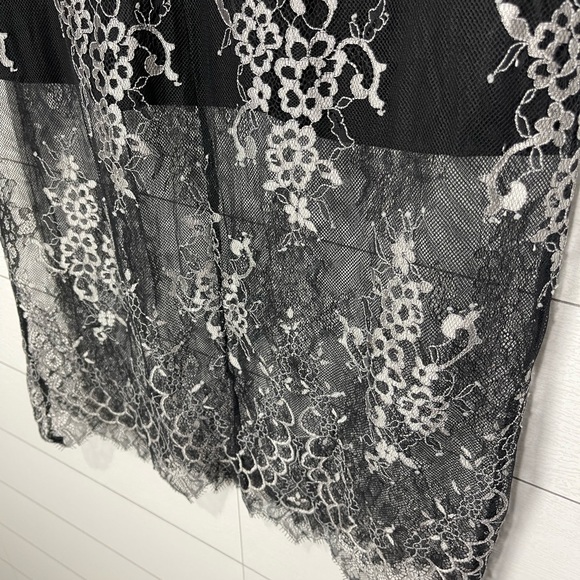 Lovers + Friends Black Lace Skirt Medium - Picture 9 of 12